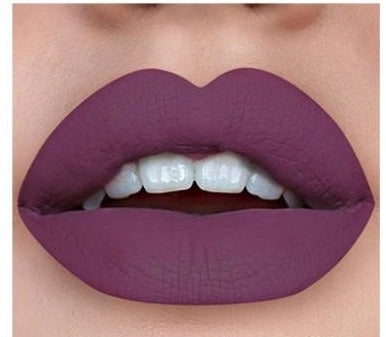 Rouge à lèvres violet foncé mat - Obtenez un look audacieux