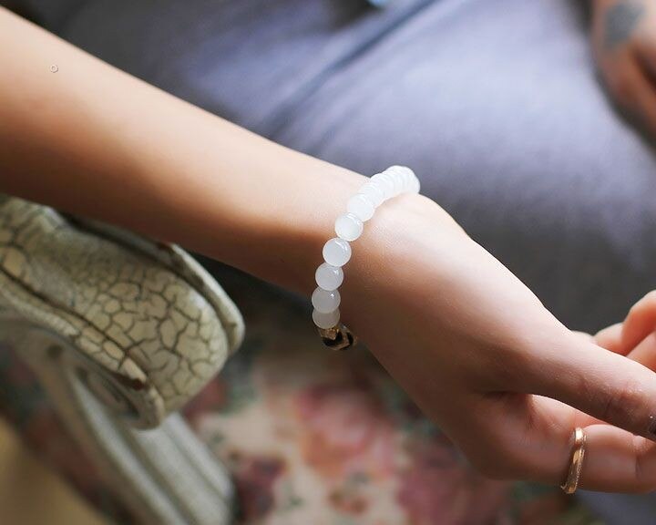 Bracelet calcedoine blanche